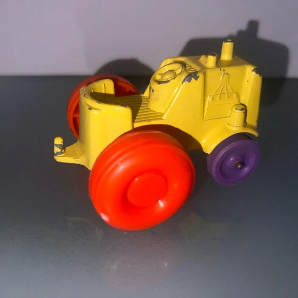 Vintage 1967 Tootsietoy Diecast Yellow Tractor with Orange‎ & Purple Tires (No)